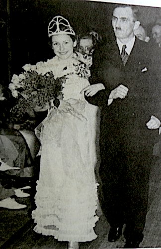 Myrtle Olsen, Port Townsend’s first Rhody Queen in 1936, with Washington State Governor Clarence Martin.